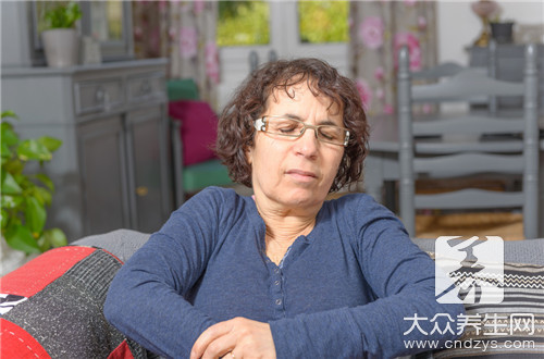 老年疣怎么去除窍门