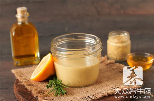 老年人吃蜂蜜好不好？