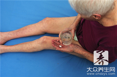  中老年腿疼是怎么回事